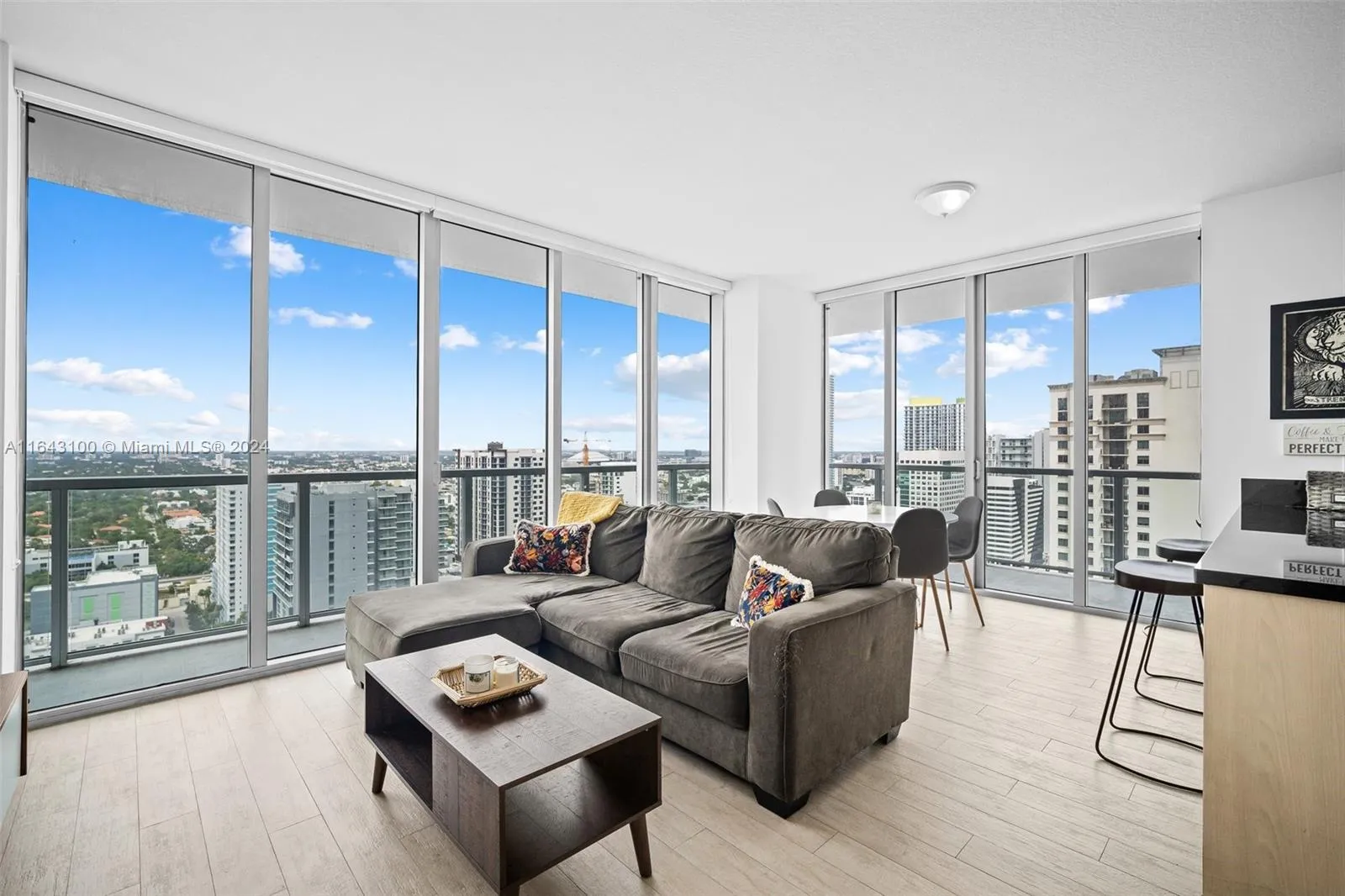 1111 SW 1st Ave, Miami FL 33130