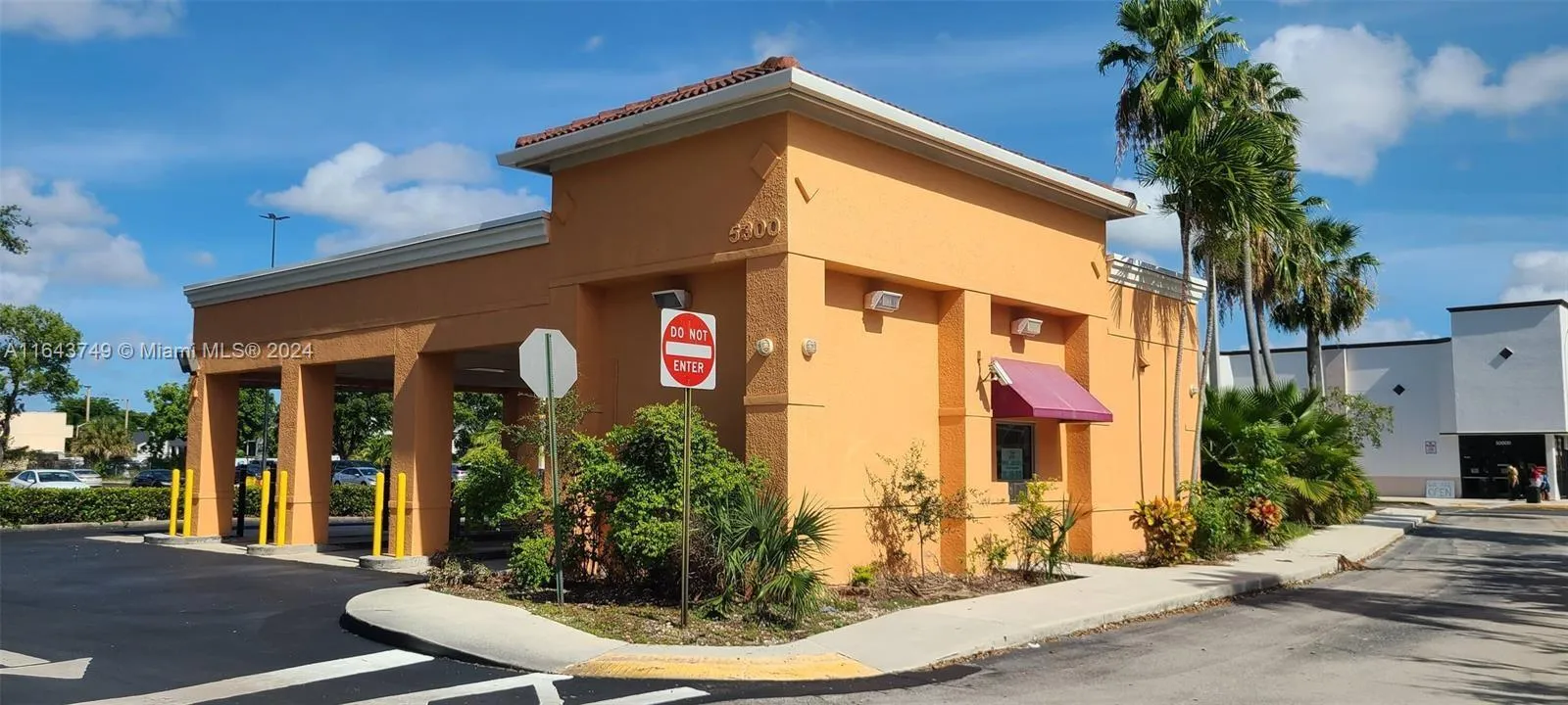 for sale at 5300 Coconut Creek Pkwy, Margate FL 33063