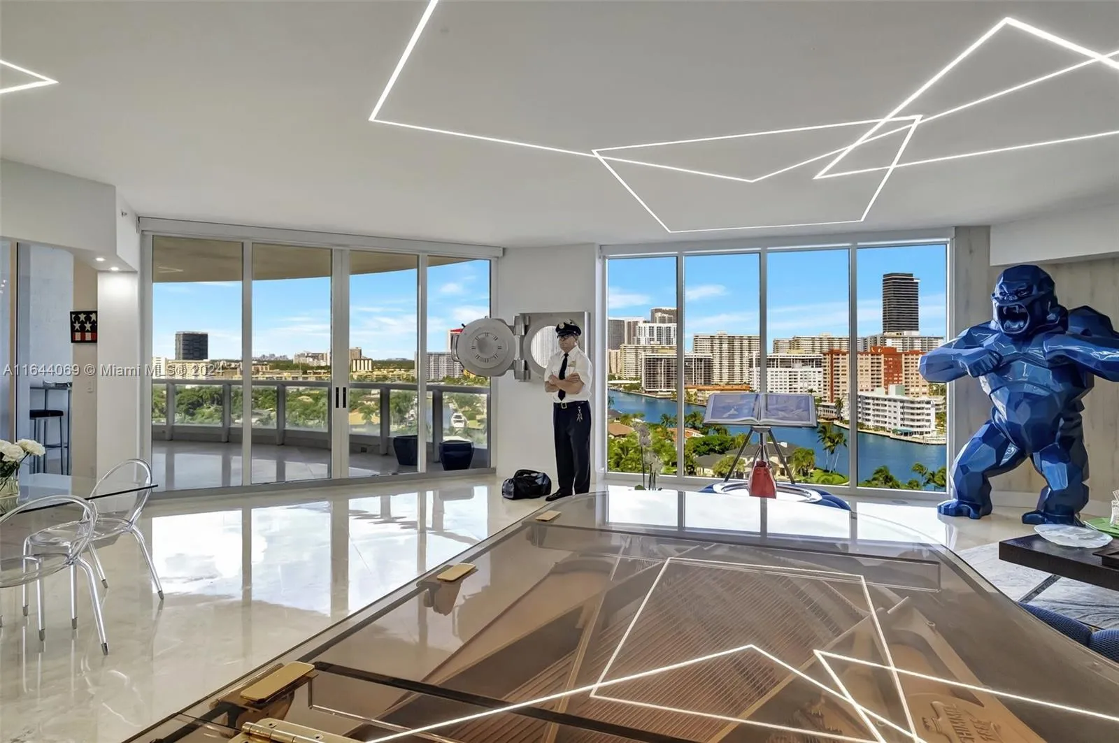 21200 Point Pl # 1204, Aventura FL 33180