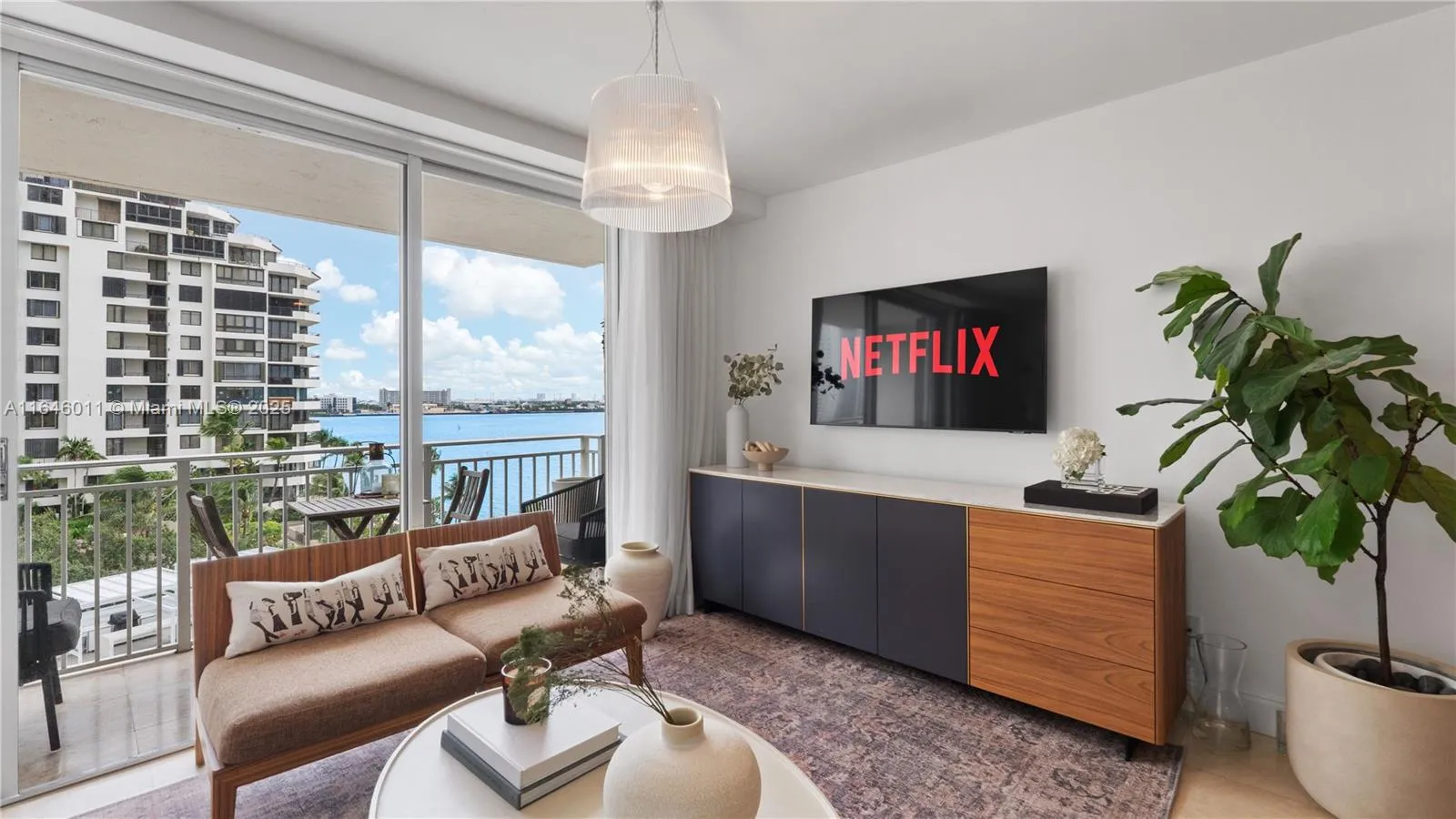 770 Claughton Island Dr # 711, Miami FL 33131