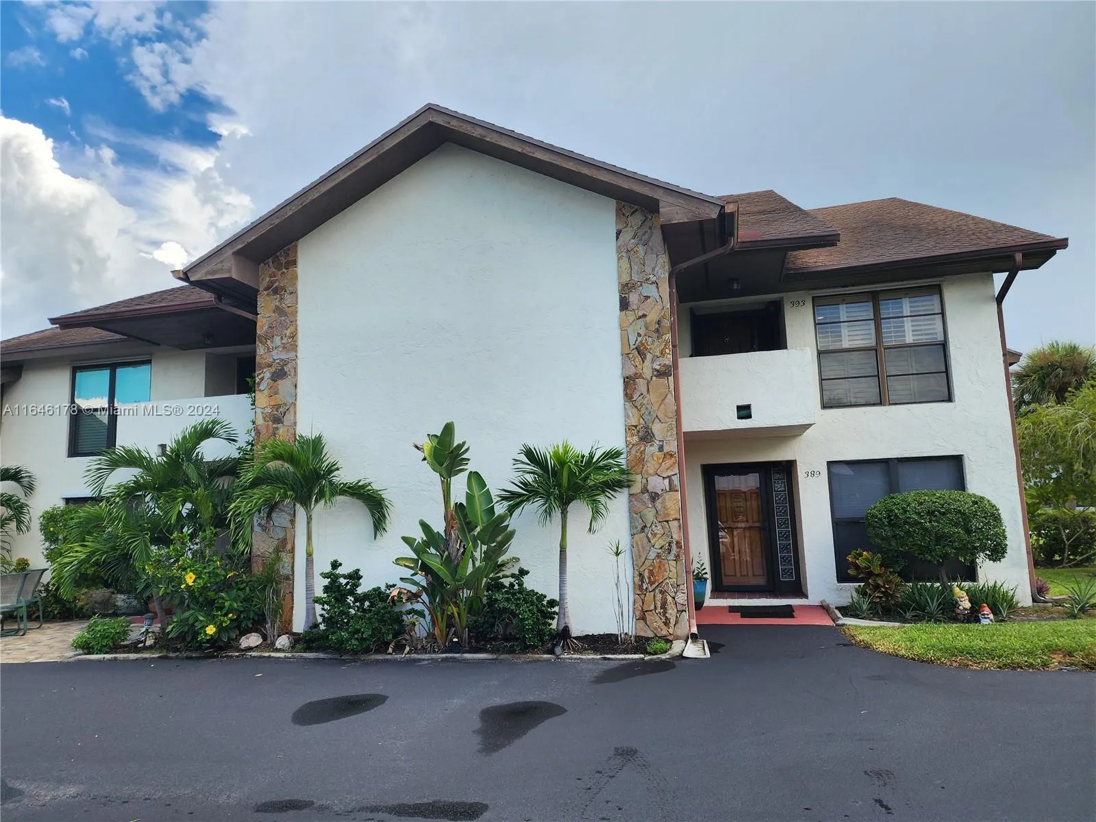 2 bedroom 2 bath for sale at 393 SW 35th St # 393, Palm City FL 34990