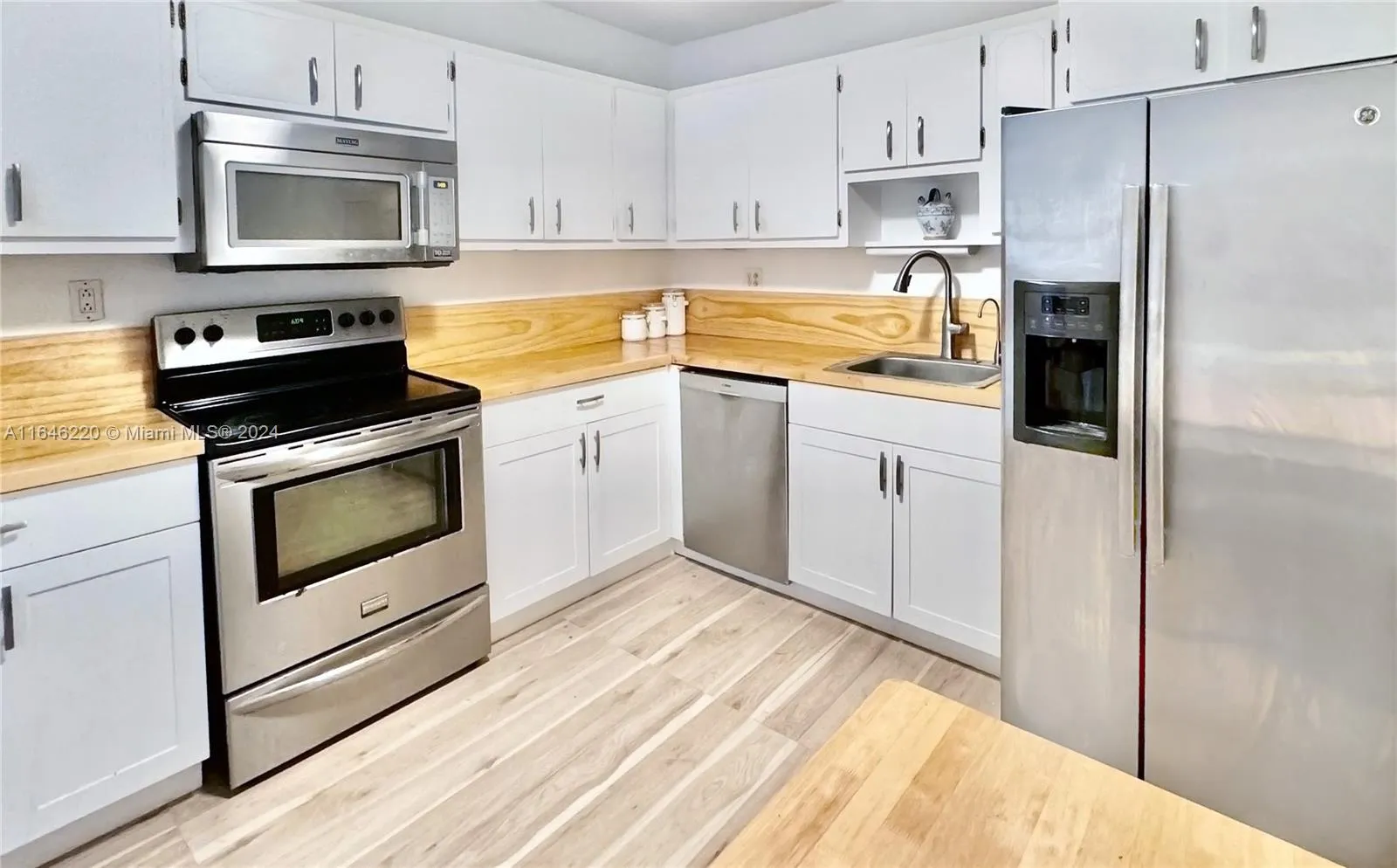 1470 NE 125th Ter, North Miami FL 33161