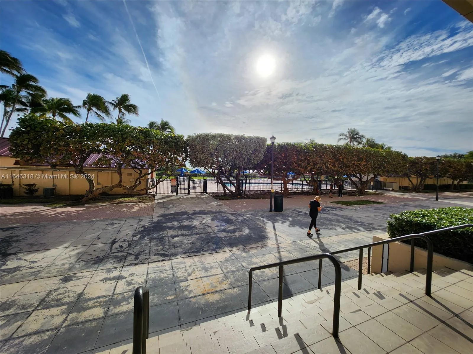 2555 Collins Ave # 306, Miami Beach FL 33140