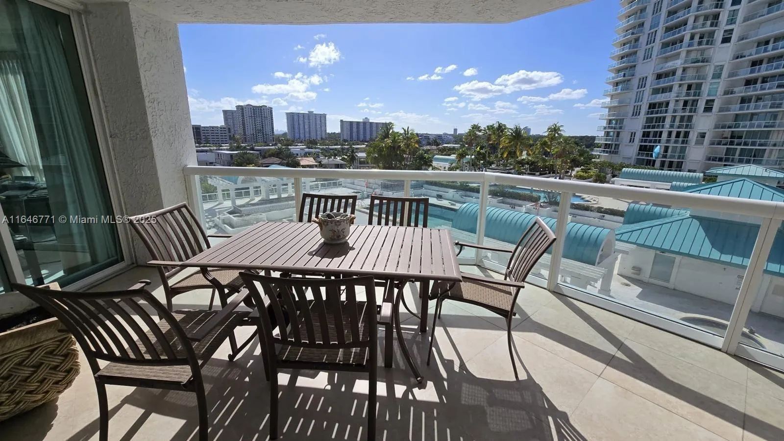 16400 Collins Ave, Sunny Isles Beach FL 33160