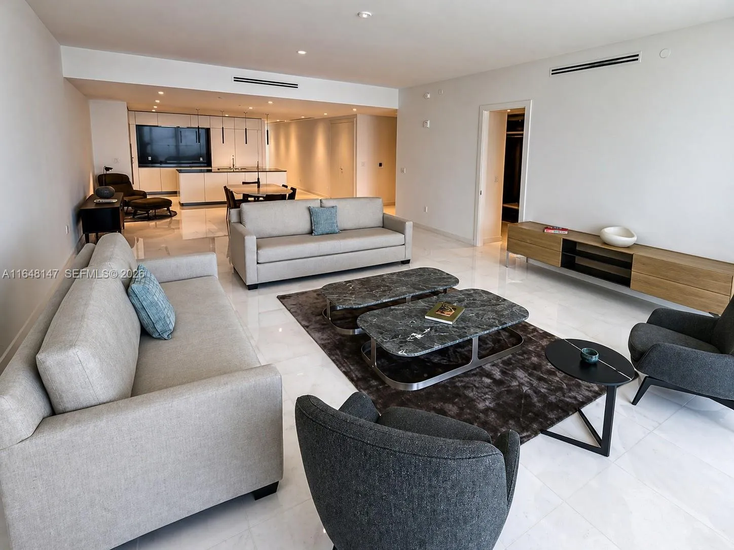 300 Biscayne Blvd Way # 4604, Miami FL 33131