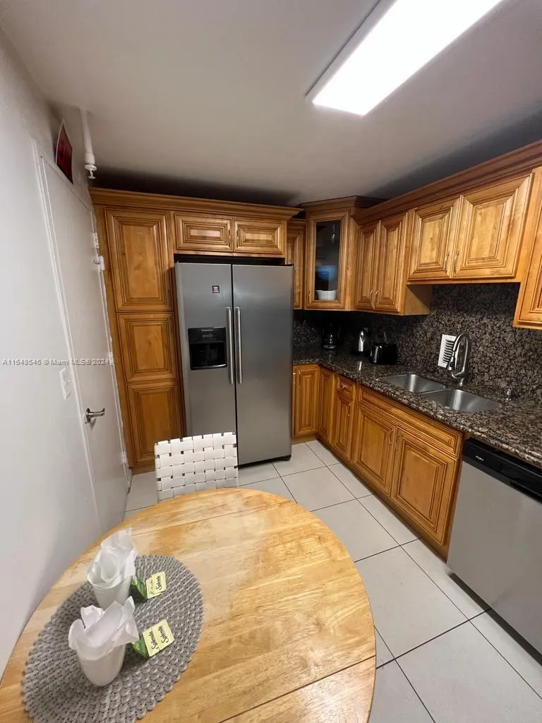 1 bedroom 1 bath for sale at 3901 S Ocean Dr # 3A, Hollywood FL 33019