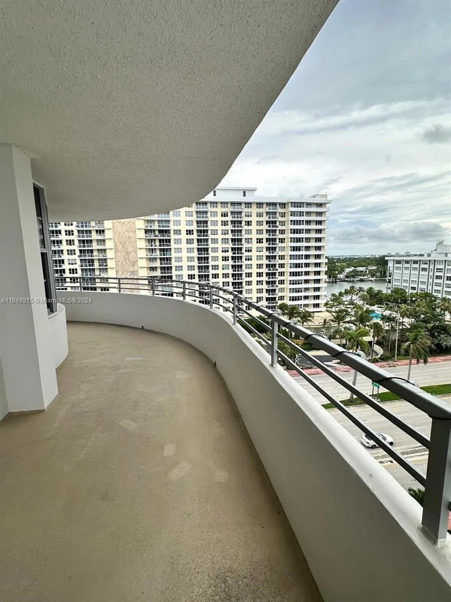 5555 Collins Ave # 10B, Miami Beach FL 33140