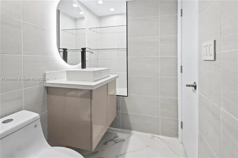 215 NE 16th Ave # 105, Fort Lauderdale FL 33301