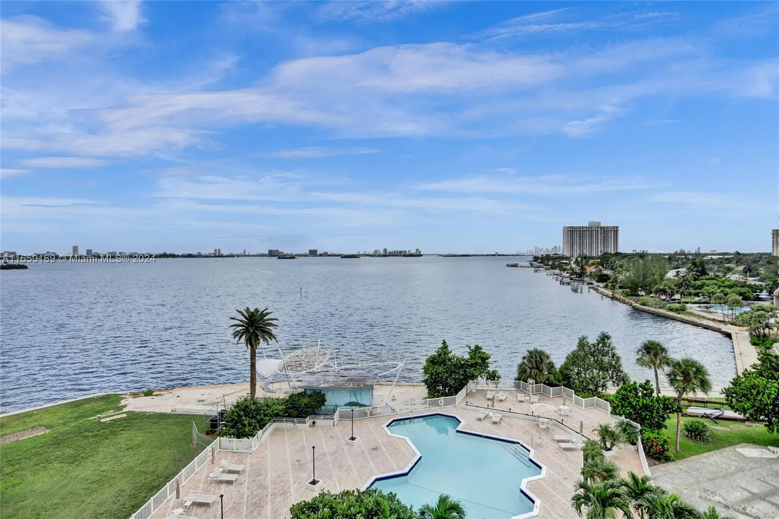 11111 Biscayne Blvd # 7F, Miami FL 33181