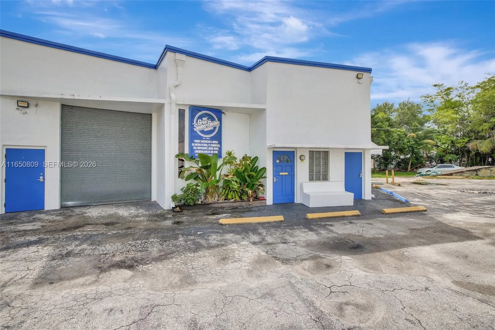 for sale at 15221 NE 21st Ave, North Miami Beach FL 33162