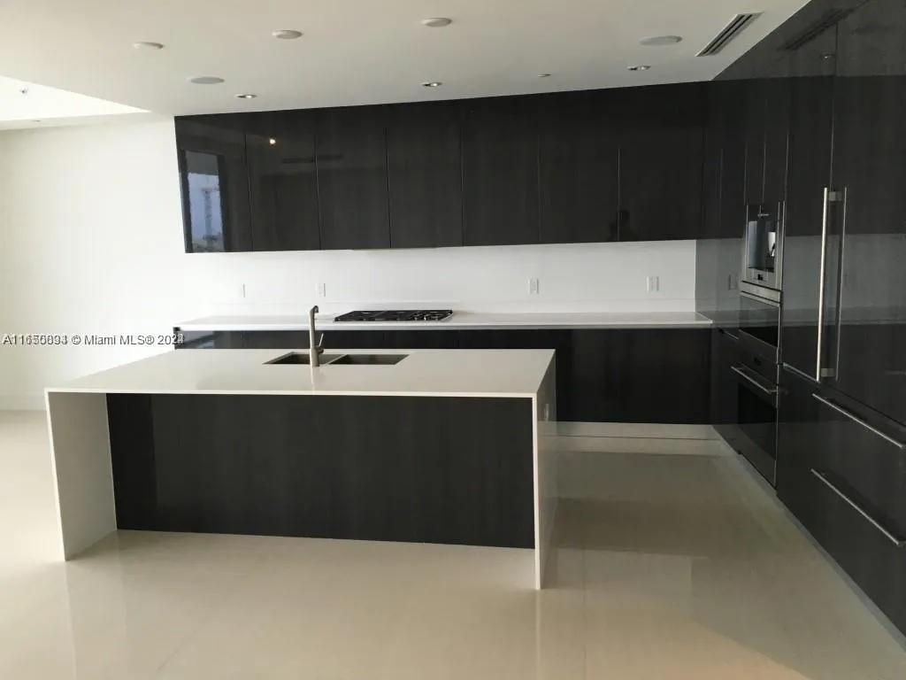 3300 NE 188 ST # 610, Aventura FL 33180