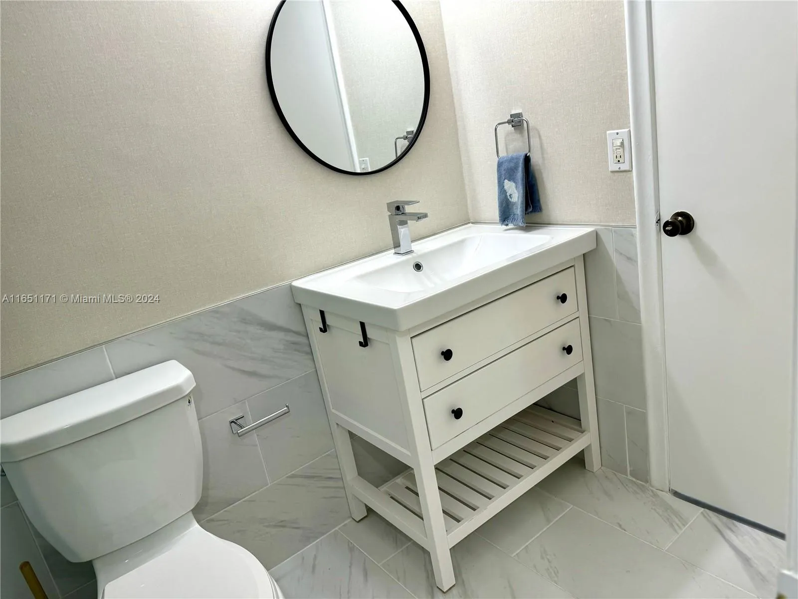 9950 SW 88th St # 4, Miami FL 33176