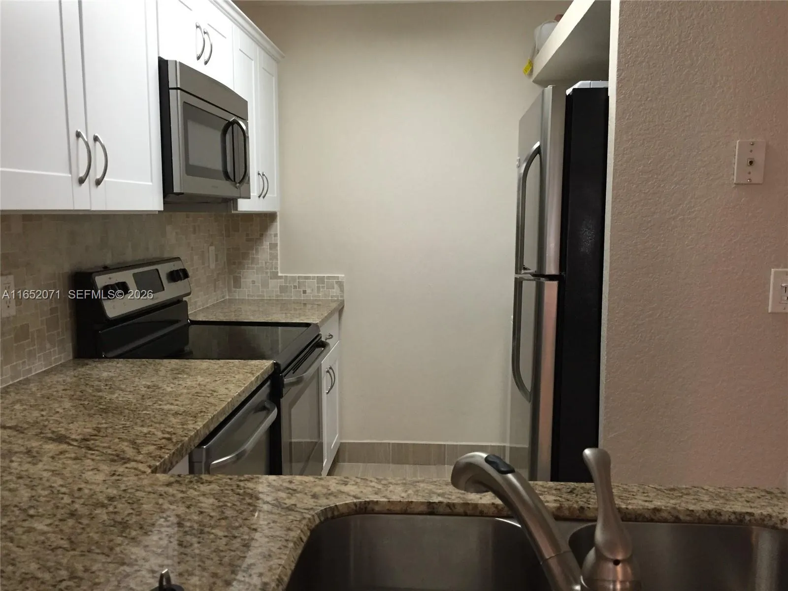 2 bedroom 2 bath for sale at 1028 Twin Lakes Dr # C, Coral Springs FL 33071