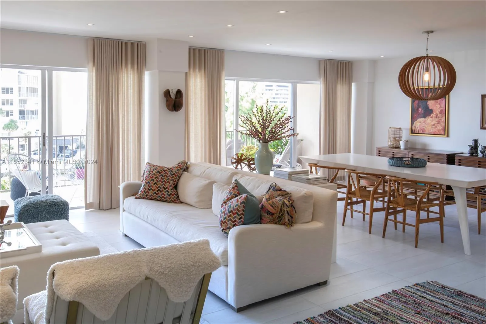 2 bedroom 2 bath for sale at 1800 NE 114th St # 506, Miami FL 33181