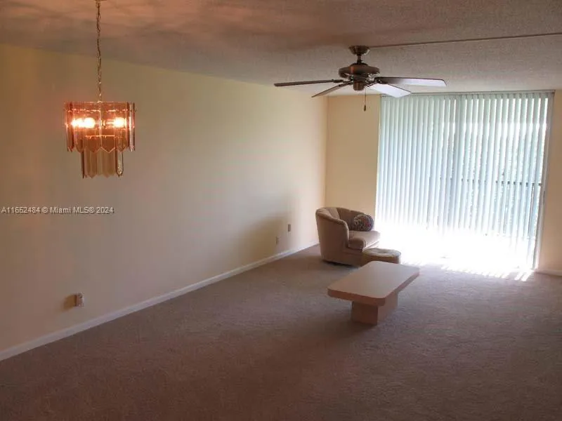 7320 Lake Cir Dr # 404, Margate FL 33063