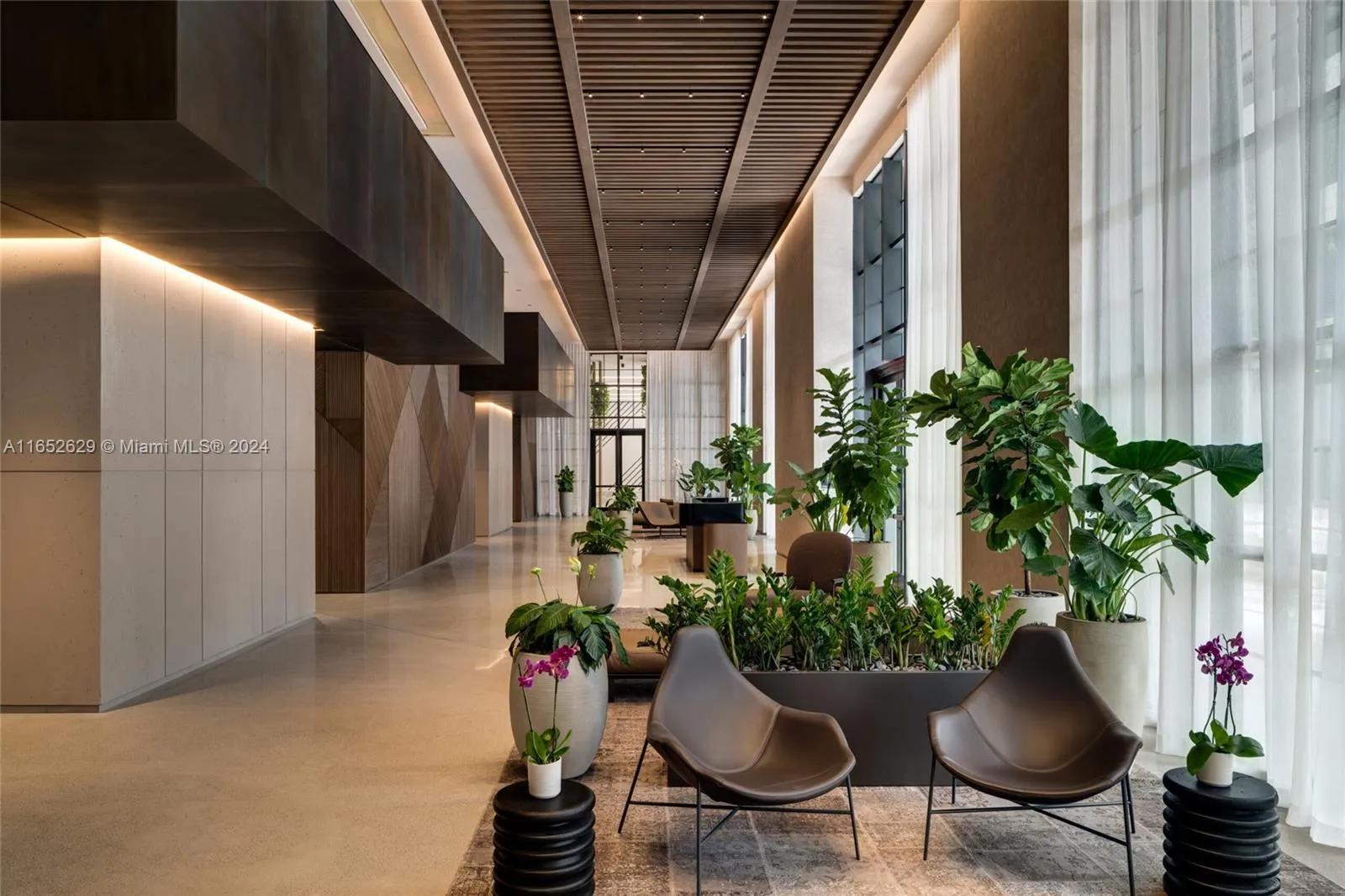 2 bedroom 2 bath for rent at 601 NE 1 Ave # 2902, Miami FL 33132