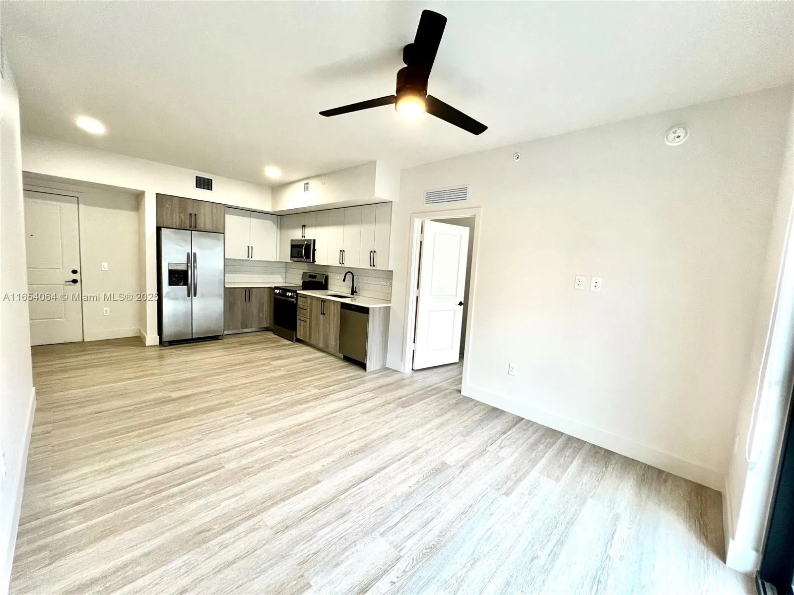 18412 Homestead Ave # 606, Miami FL 33157