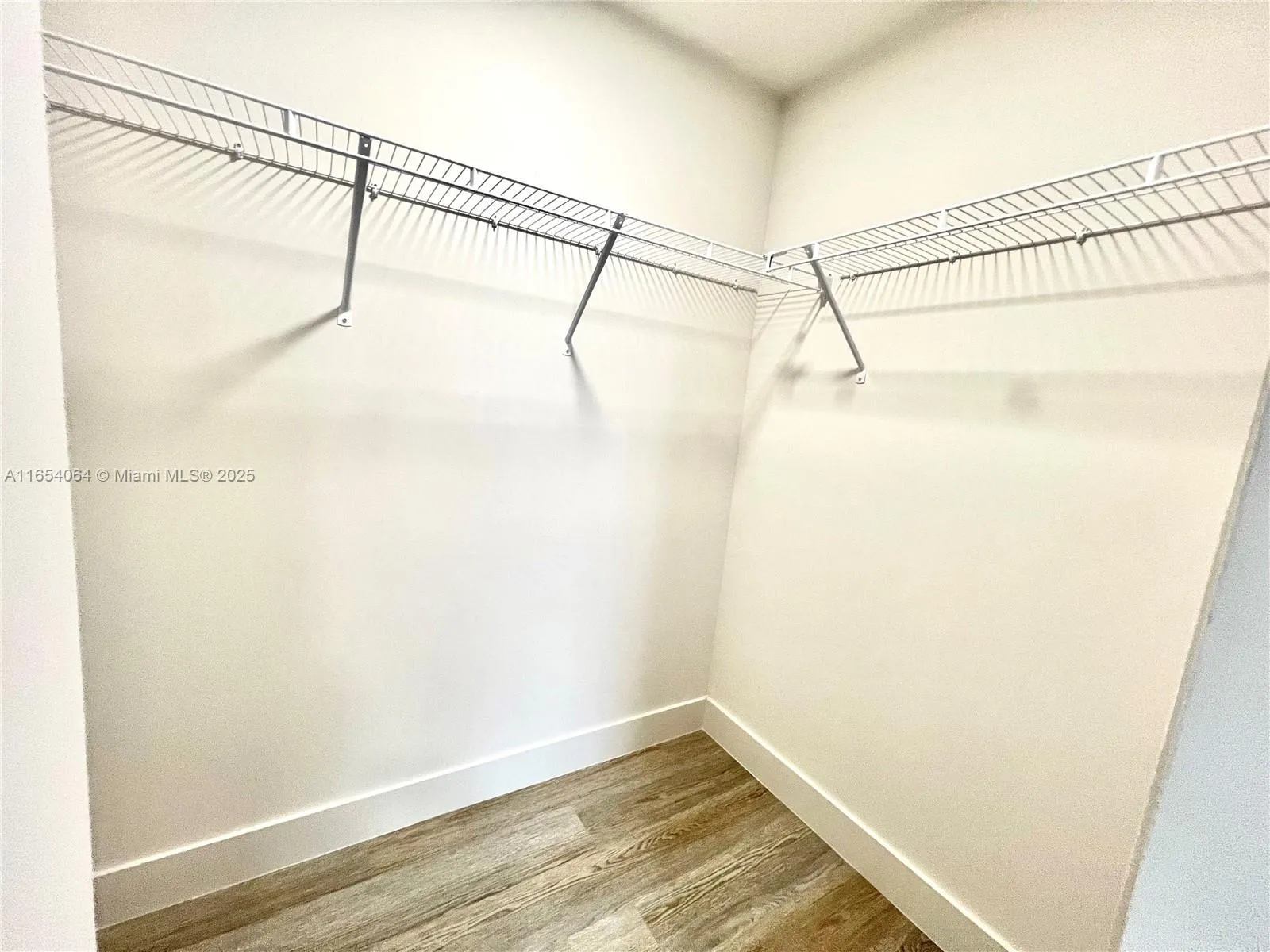 18412 Homestead Ave # 606, Miami FL 33157