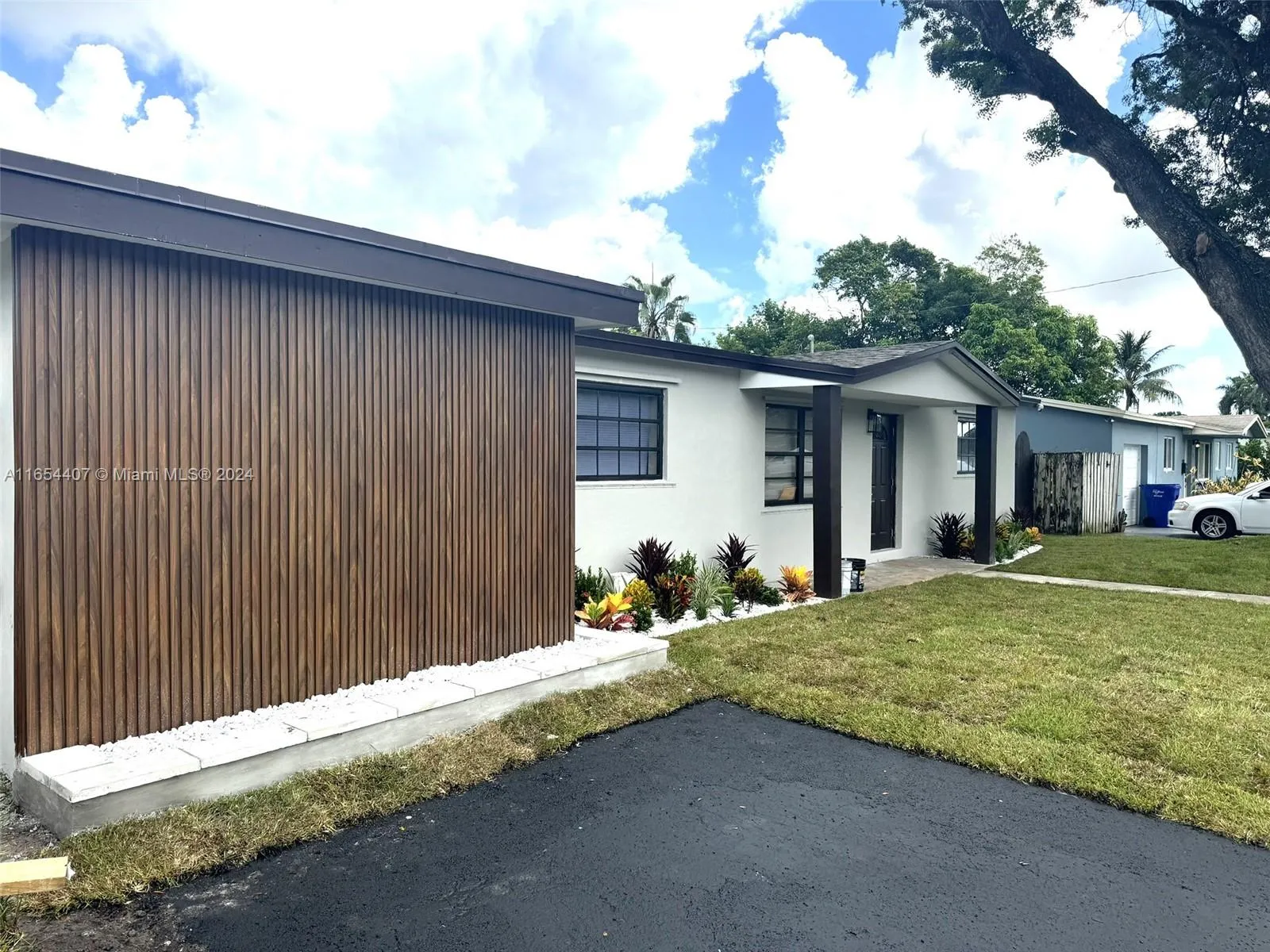 7051 Tyler St, Hollywood FL 33024