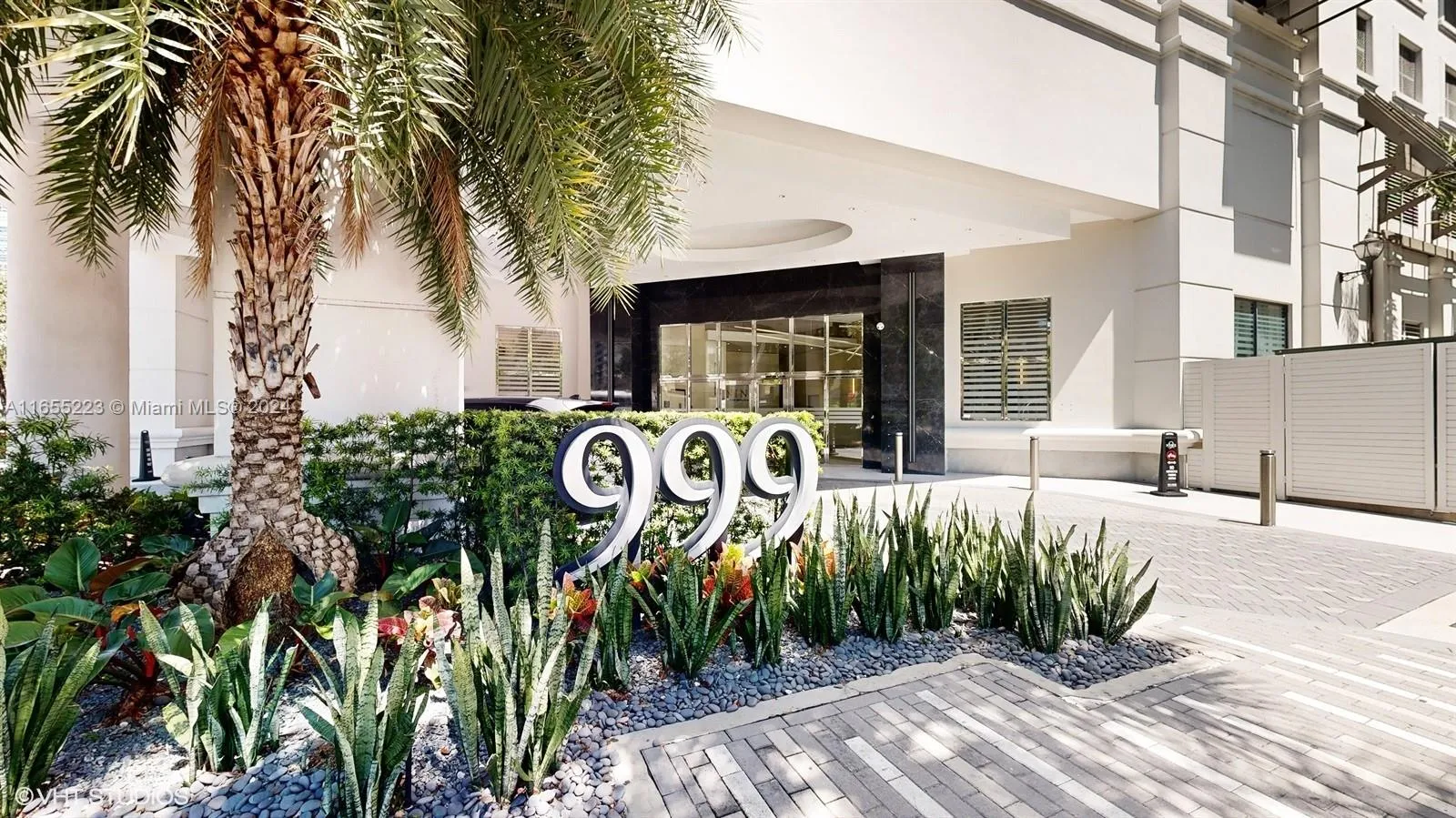 3 bedroom 2 bath for rent at 999 SW 1st Ave # 2317, Miami FL 33130