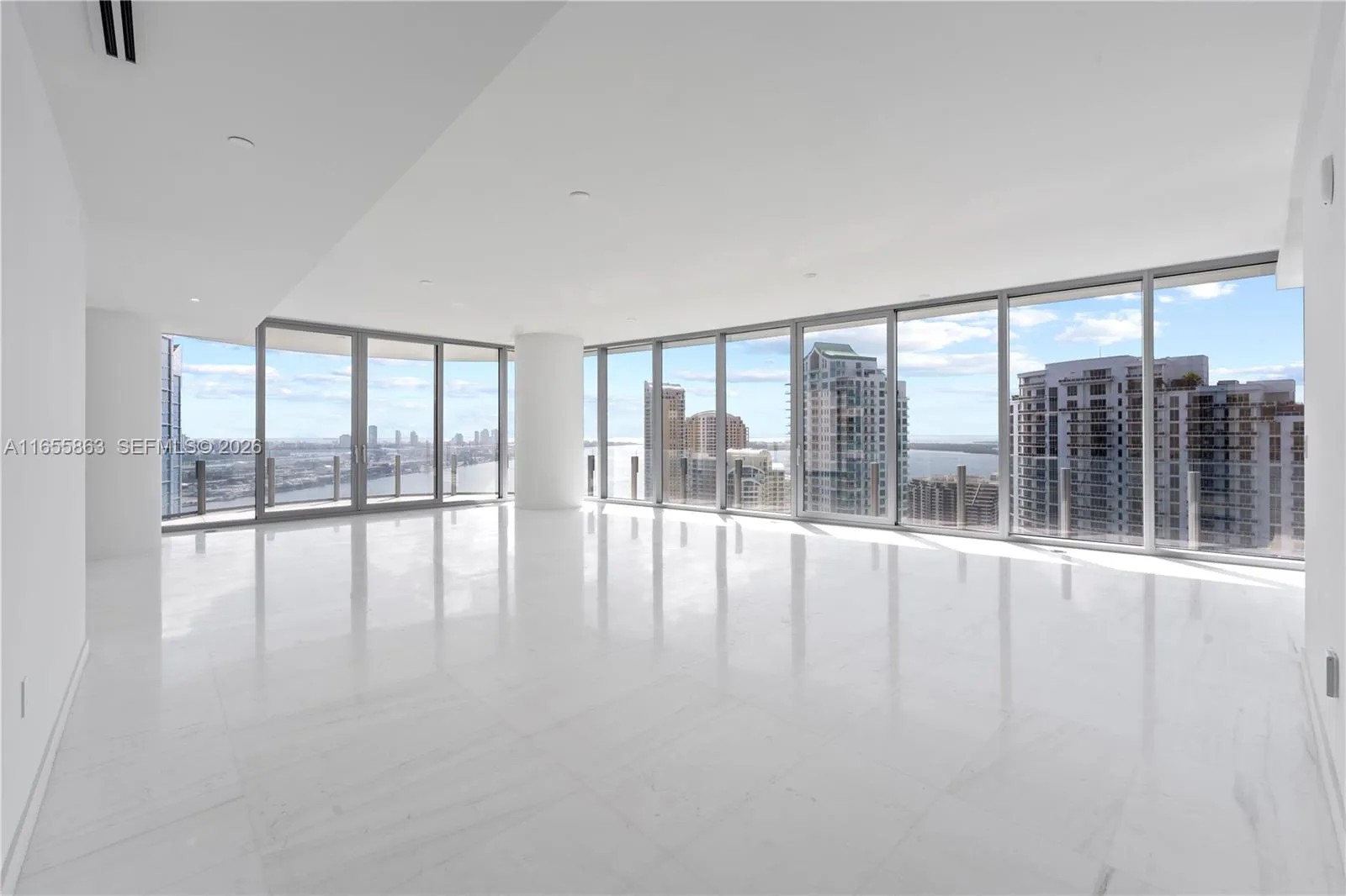 300 Biscayne Blvd Way # 3201, Miami FL 33131
