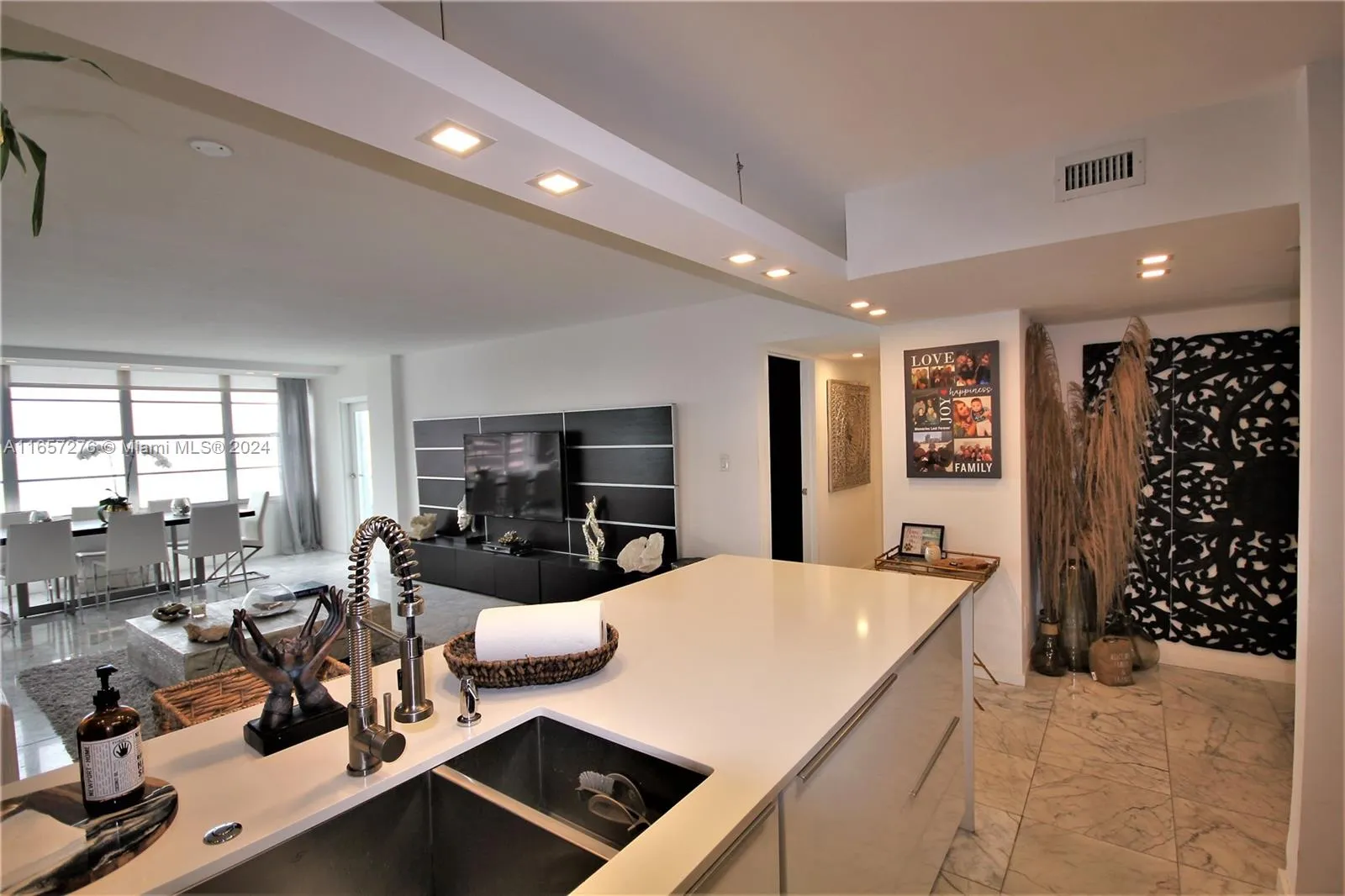 5151 Collins Ave # 933, Miami Beach FL 33140