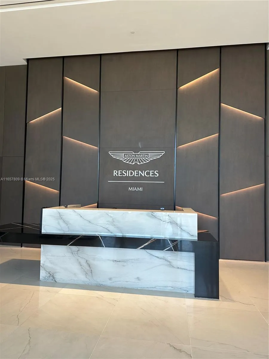 300 Biscayne Blvd Way # 1909, Miami FL 33131