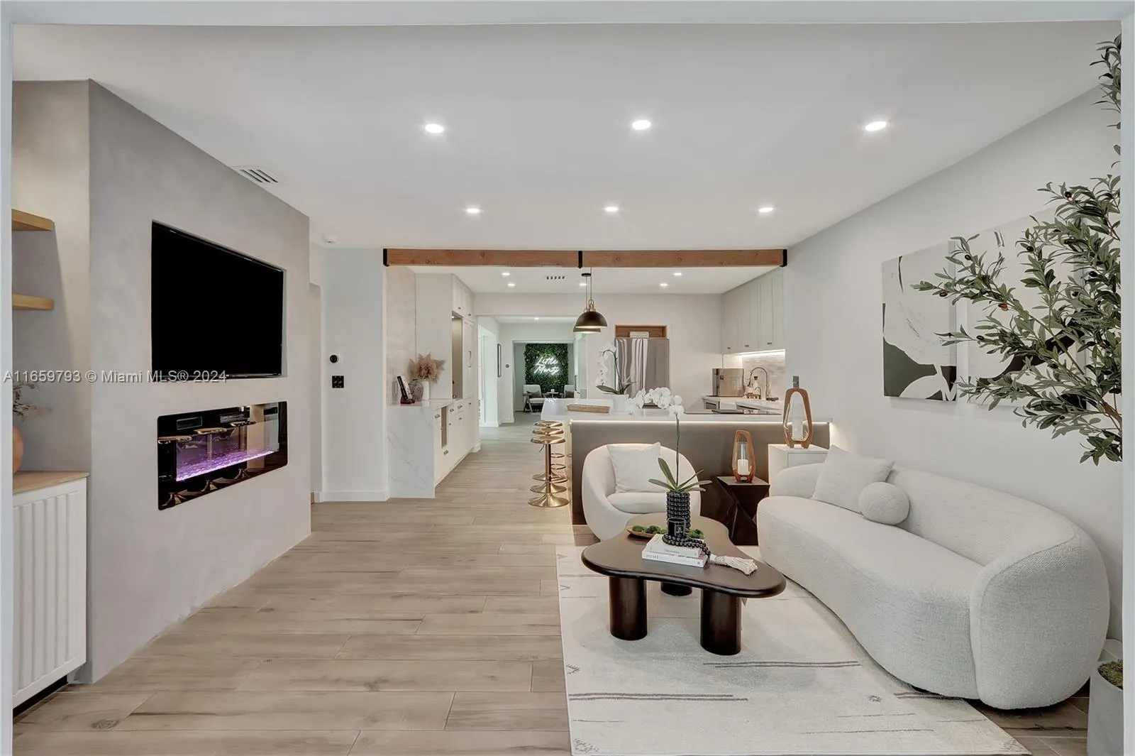 814 Monterey St, Coral Gables FL 33134