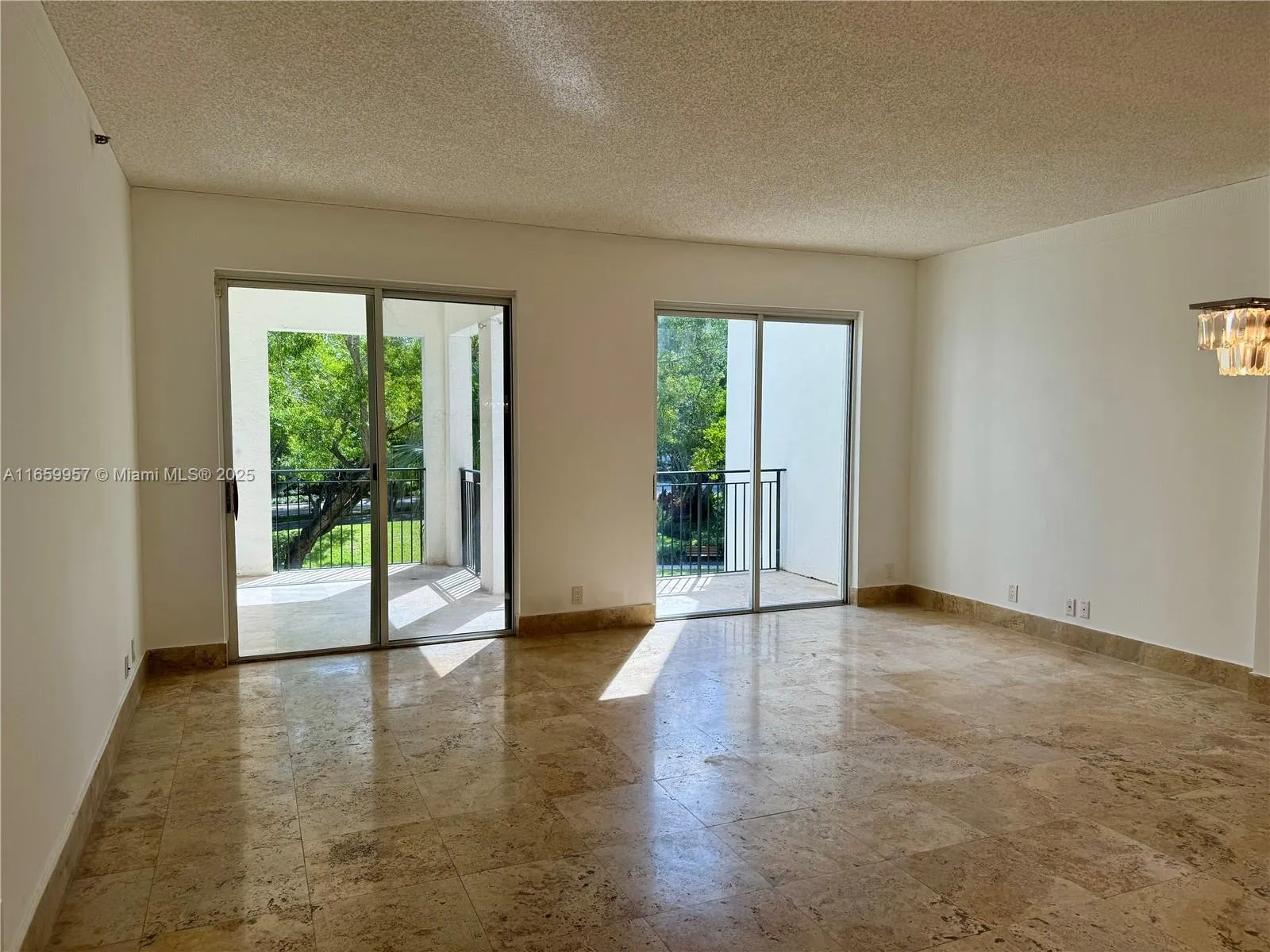 3700 Island Blvd # C202, Aventura FL 33160