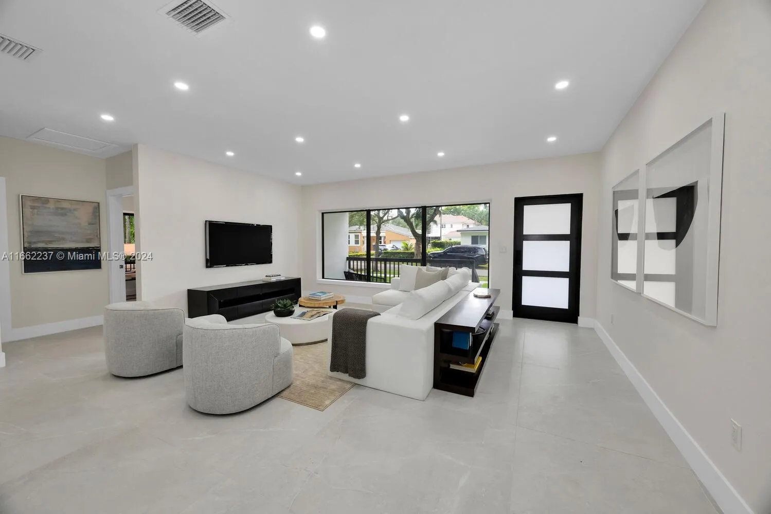 305 Fluvia Ave, Coral Gables FL 33134