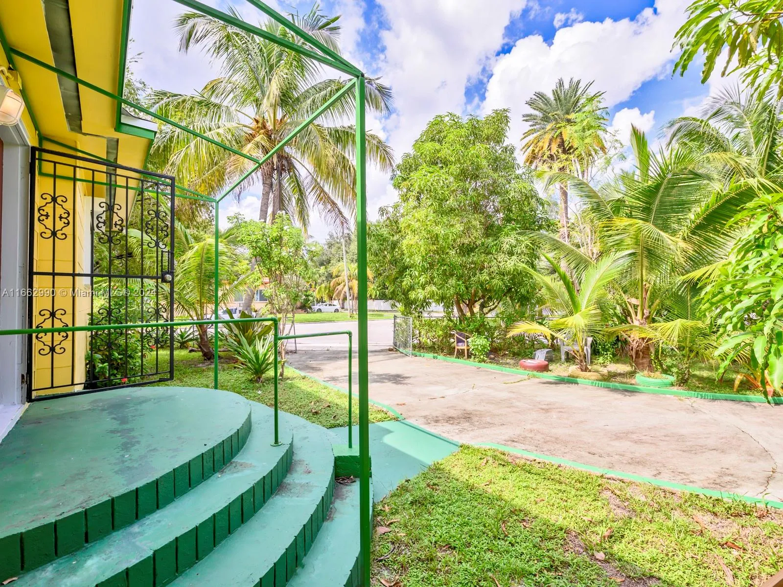 8361 NE 3rd Ave, Miami FL 33138