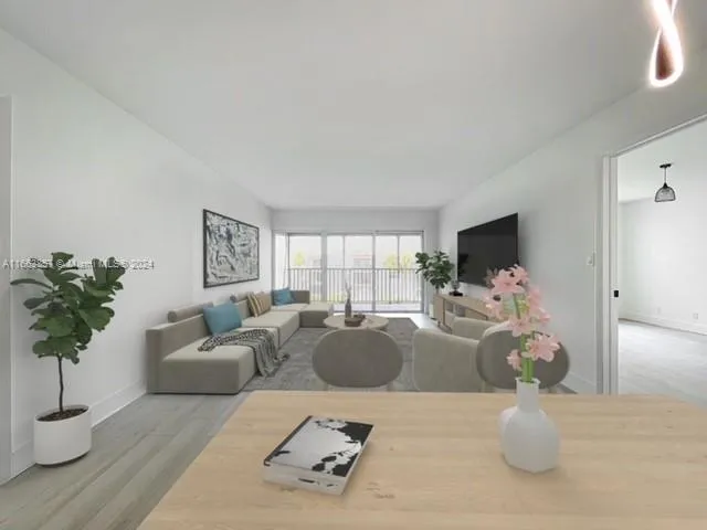 120 Lakeview Dr # 311, Weston FL 33326