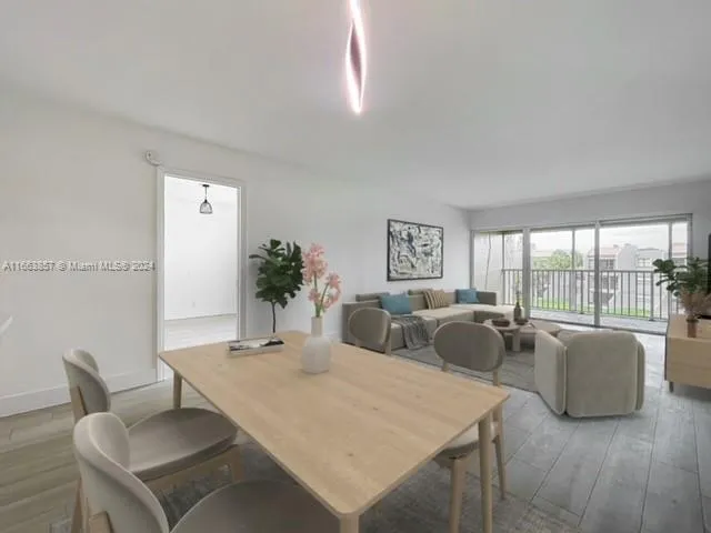 120 Lakeview Dr # 311, Weston FL 33326