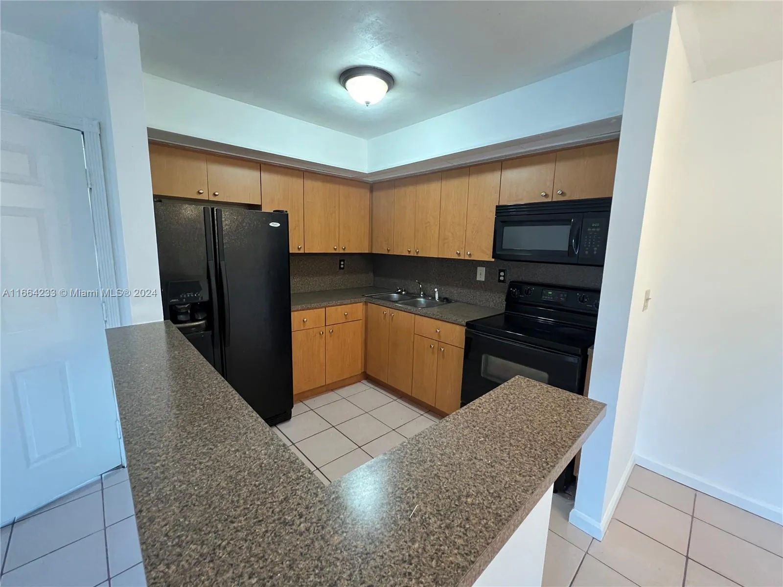 19085 NW 62nd Ave # 108, Hialeah FL 33015