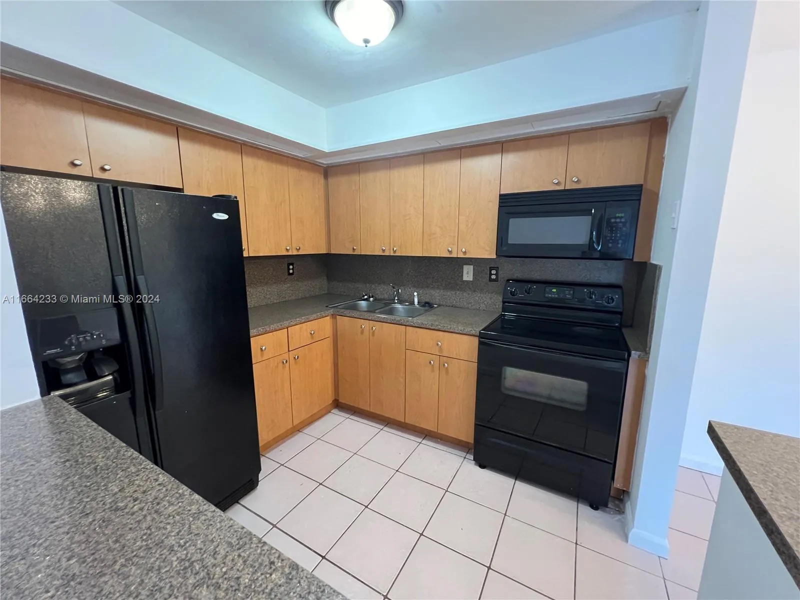 19085 NW 62nd Ave # 108, Hialeah FL 33015