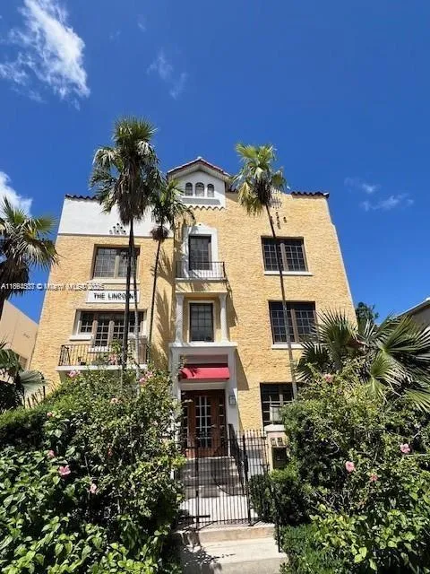 1 bedroom 1 bath for sale at 1614 Pennsylvania Ave # 1G, Miami Beach FL 33139