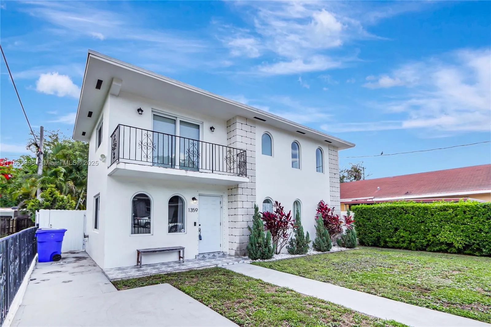 1359 SW 11th St, Miami FL 33135