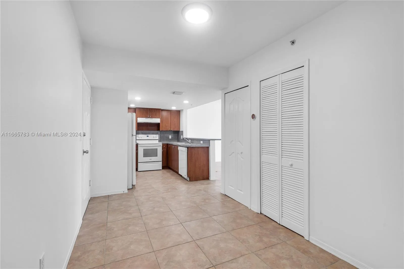 218 NW 12th Ave # 702, Miami FL 33128