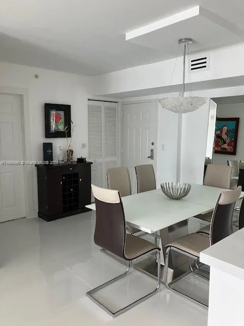 1155 Brickell Bay Dr # 1708, Miami FL 33131