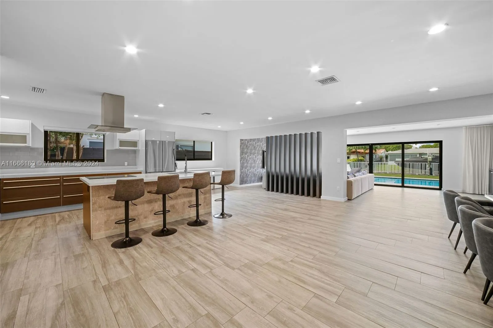 4 bedroom 4 bath for sale at 1555 Daytonia Rd, Miami Beach FL 33141