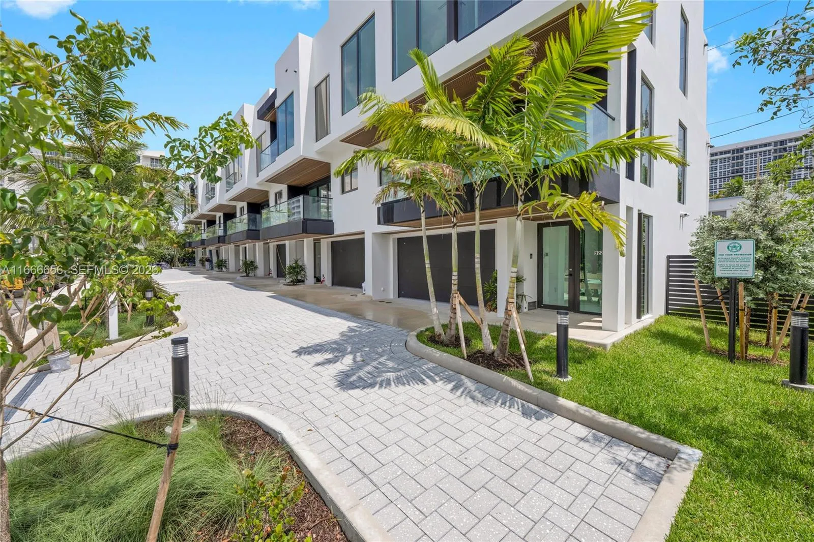 3222 NE 7th St # 2, Pompano Beach FL 33062
