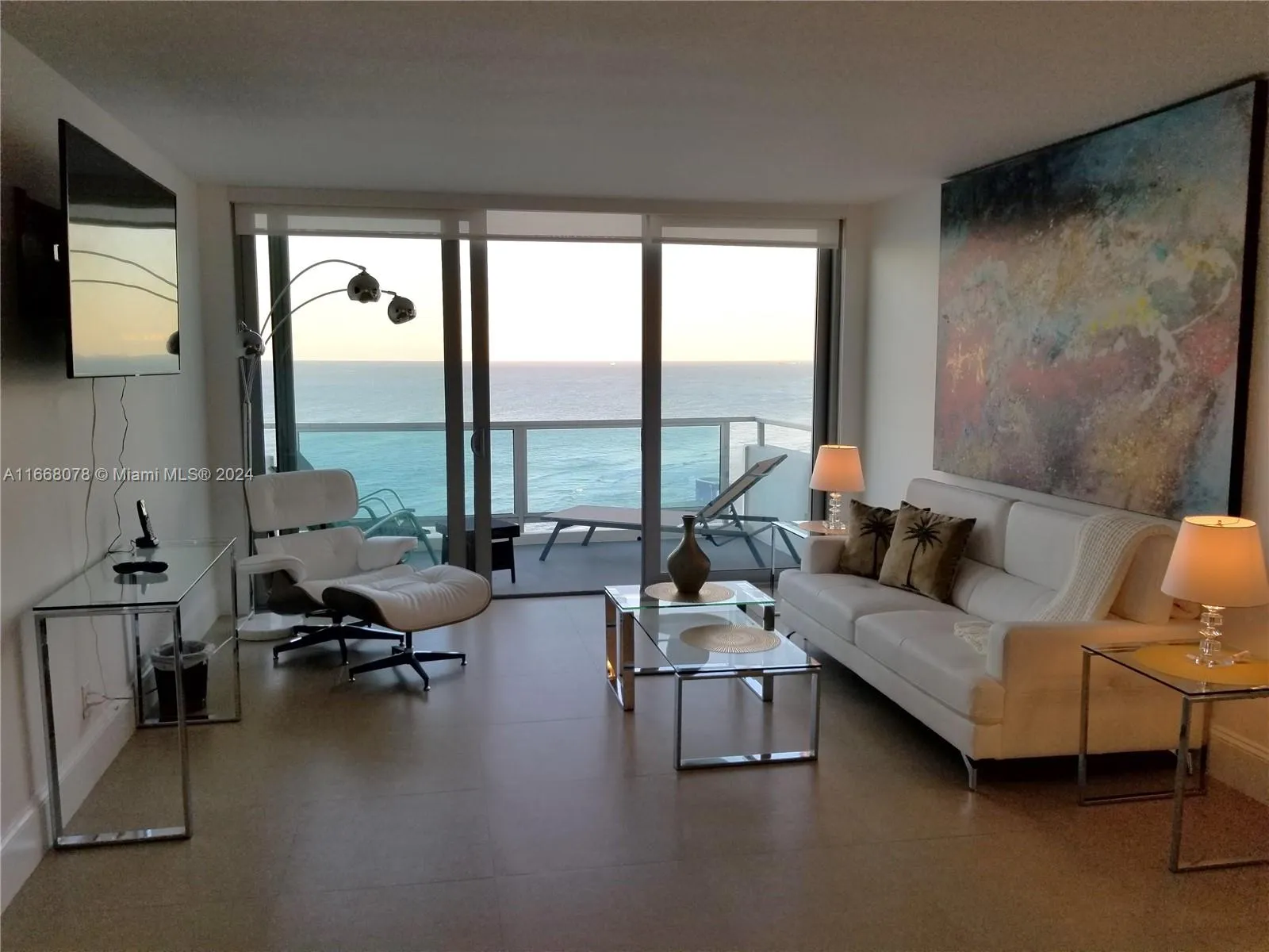 2 bedroom 2 bath for sale at 5161 Collins Ave # 1715, Miami Beach FL 33140