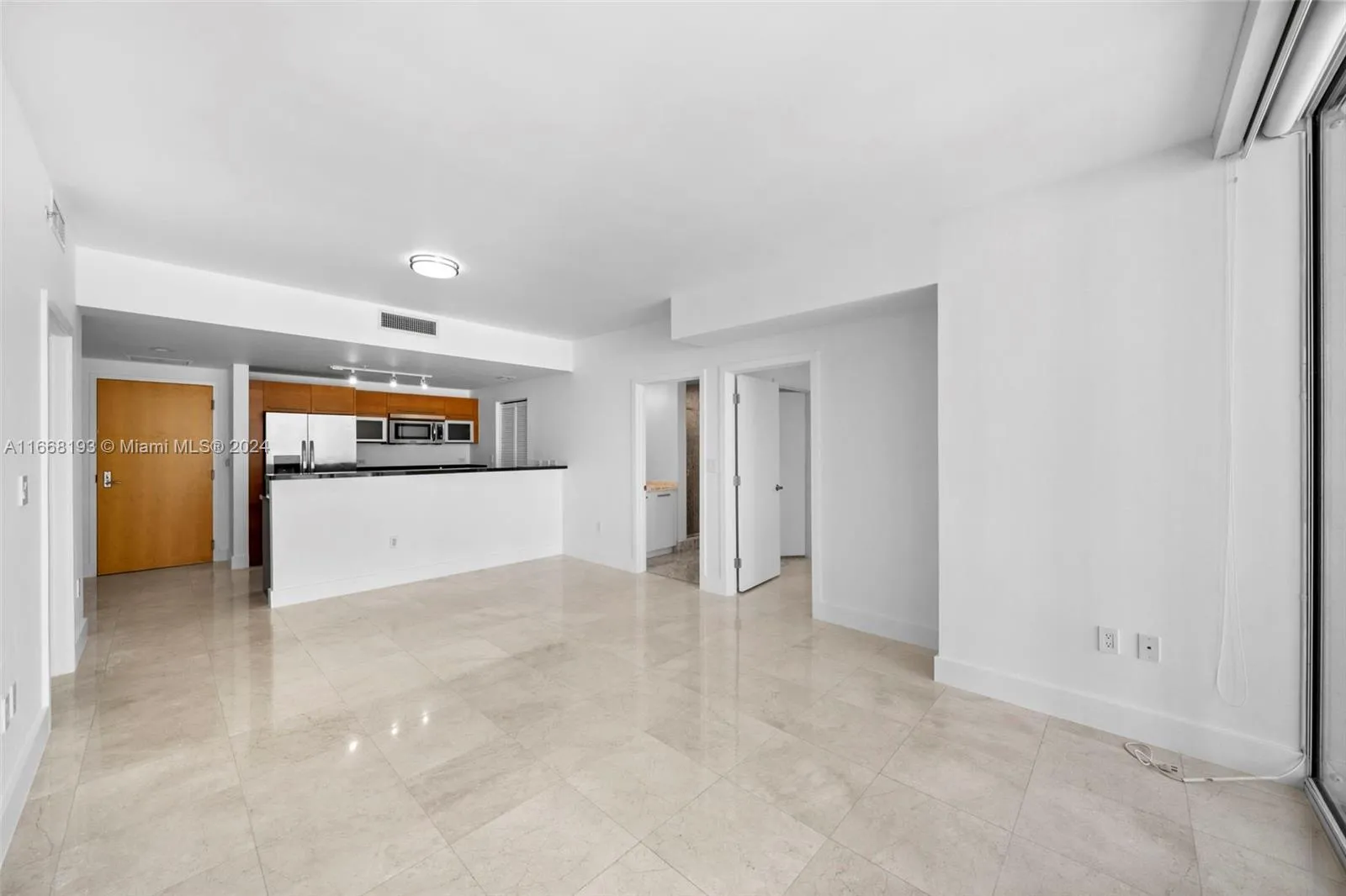 253 NE 2nd St # 1901, Miami FL 33132