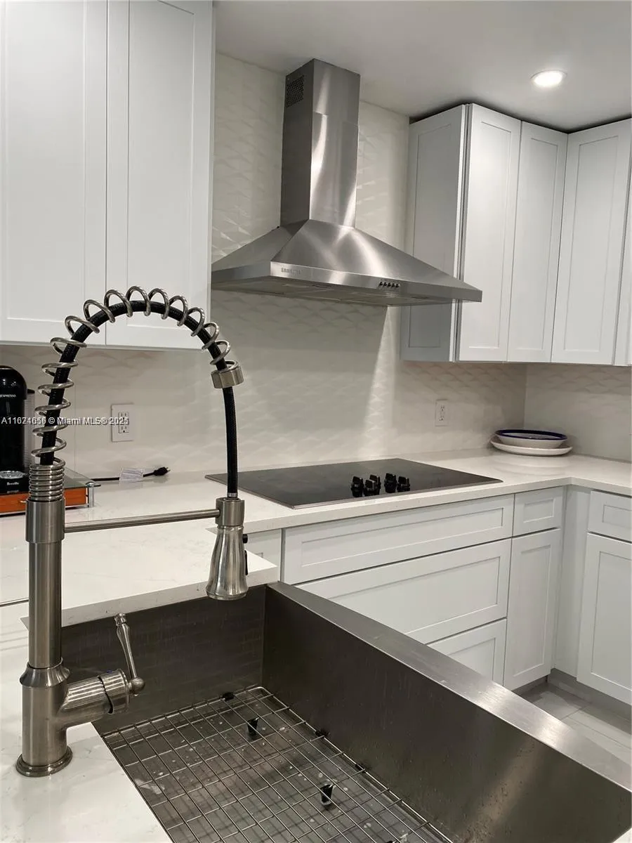 3800 S Ocean Dr, #242, Hollywood FL 33019