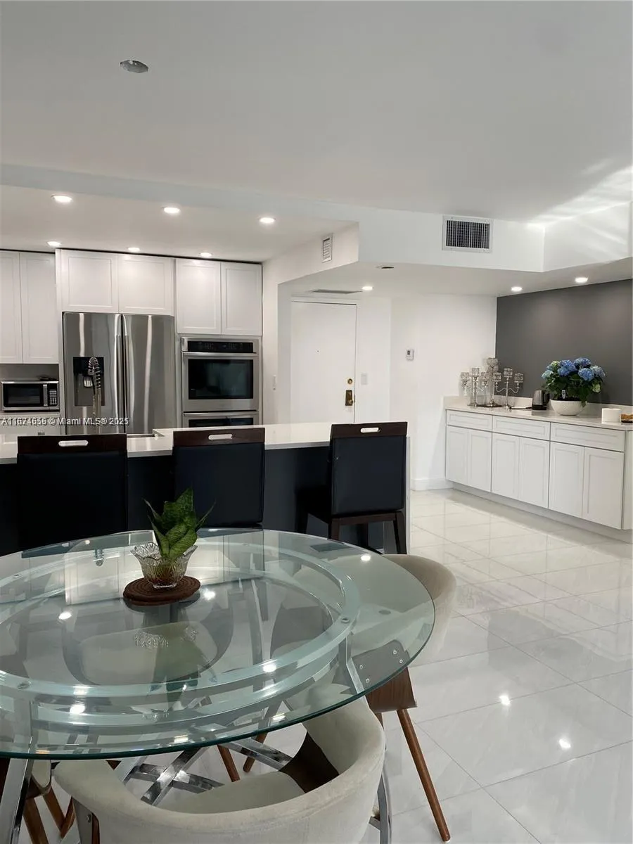 3800 S Ocean Dr, #242, Hollywood FL 33019