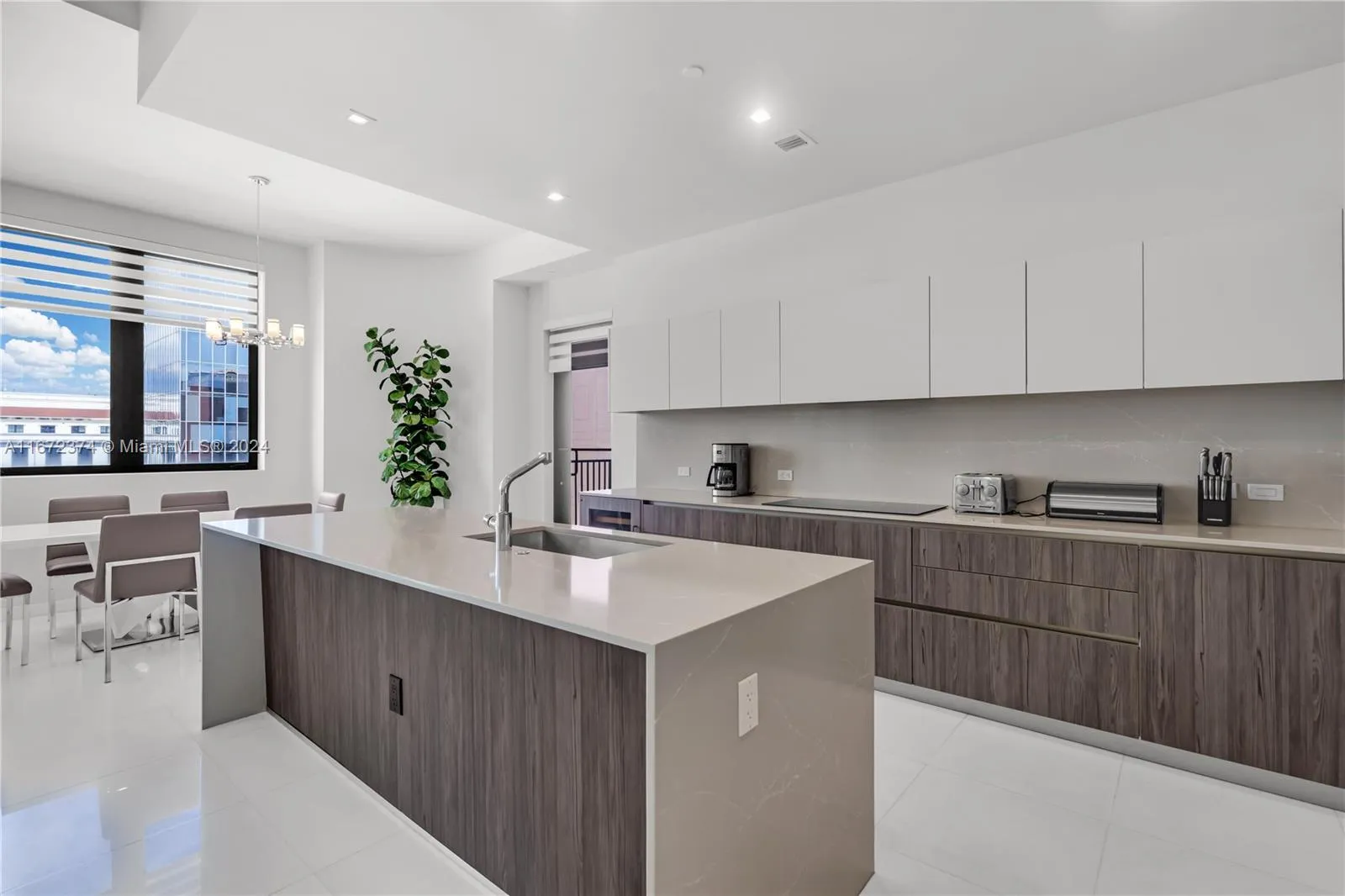 275 Giralda Ave # 6, Coral Gables FL 33134