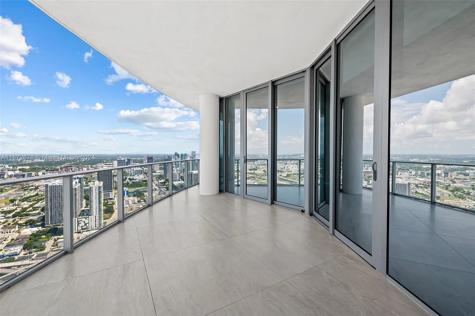 851 NE 1st Ave # 5402, Miami FL 33132