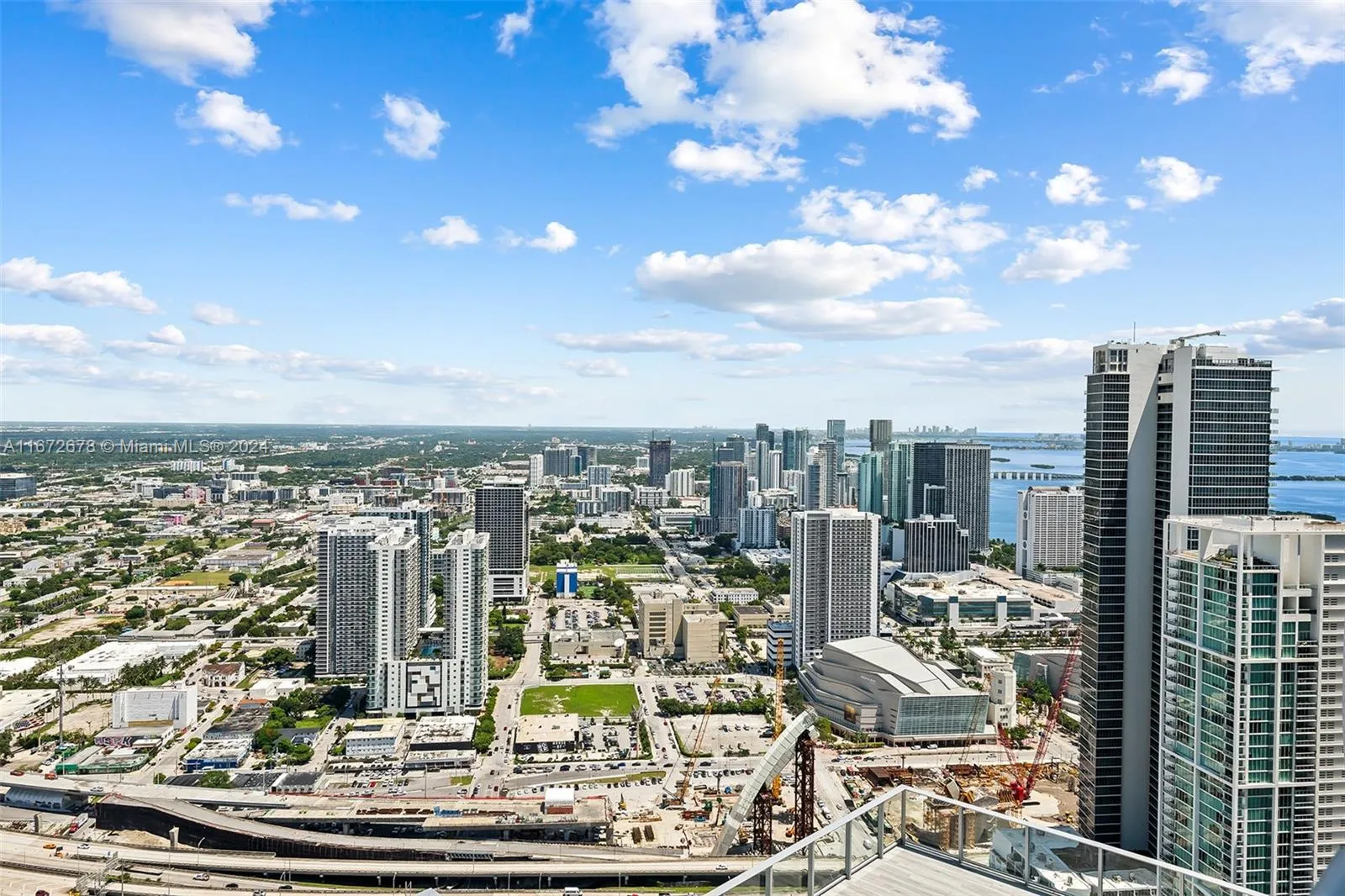 851 NE 1st Ave # 5402, Miami FL 33132