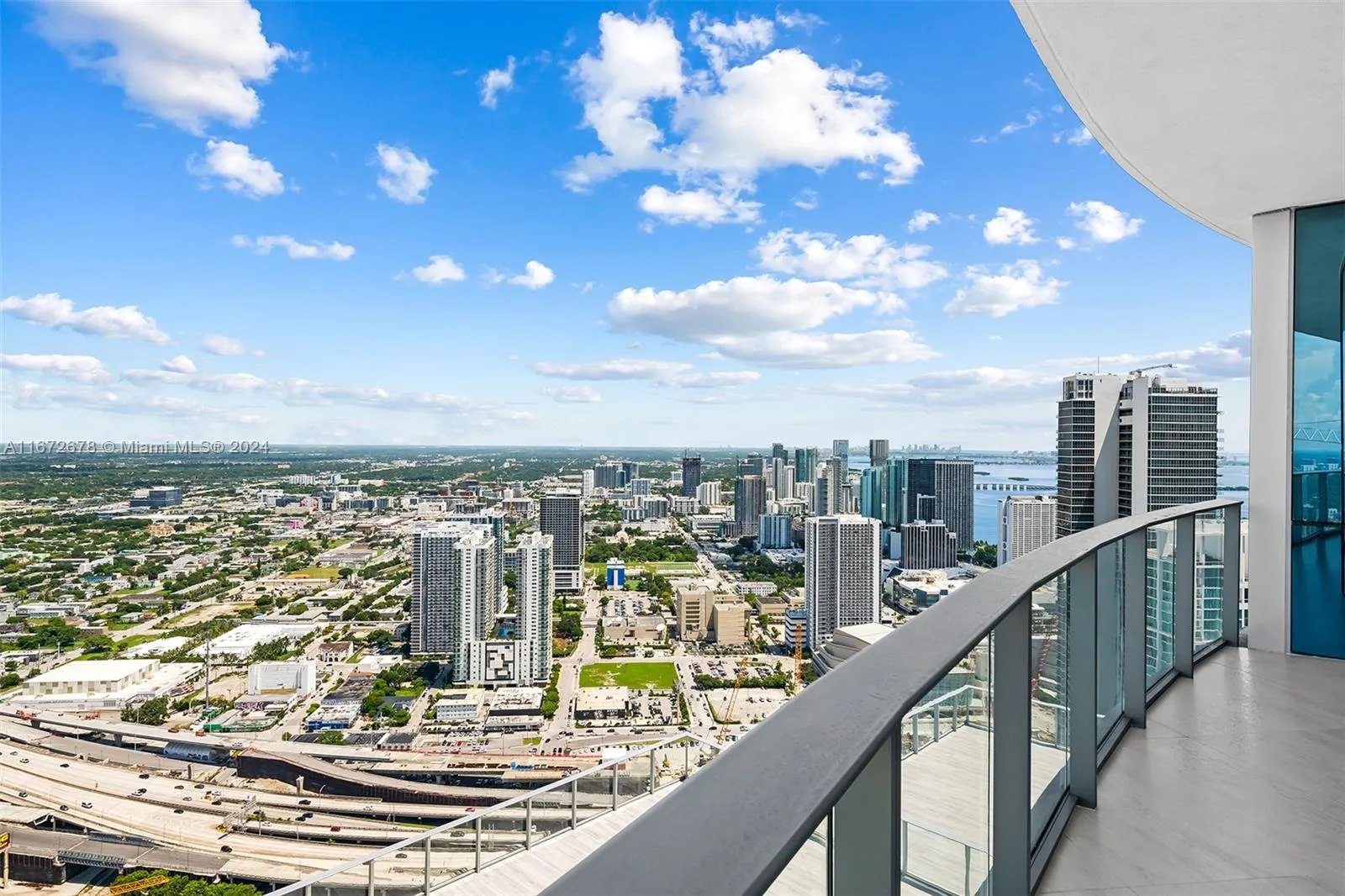 851 NE 1st Ave # 5402, Miami FL 33132