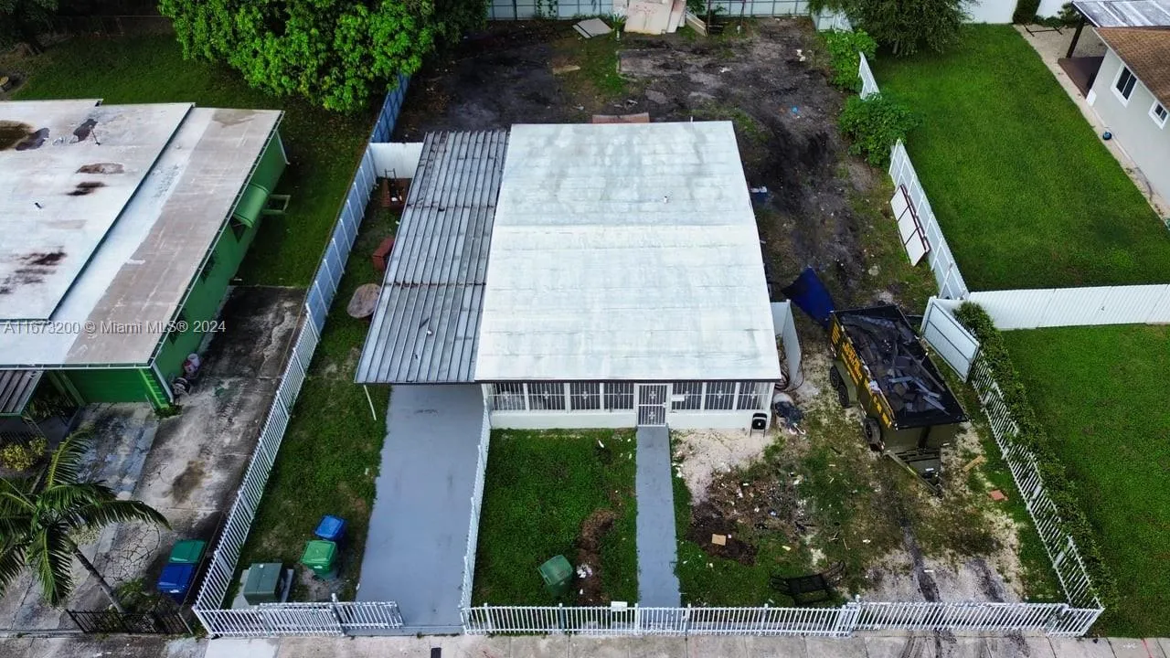22 ave, Opa-Locka FL 33054
